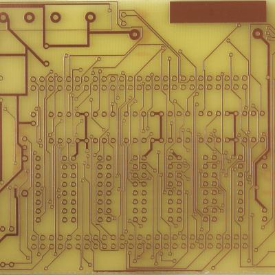 Photos von Platinen (Cu unbehandelt) aus eigener Herstellung, erzeugt mit Software EAGLE der Firma Cadsoft
