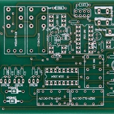 mit Lötstoppmaske, chemisch verzinnt, Bestückungsdruck mittels Siebdruck